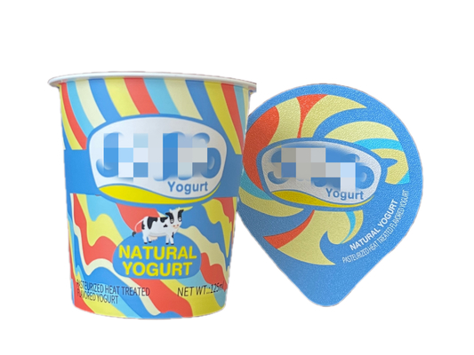 Plastikowy kubek z jogurtem z dostosowalnym logo i pojemnością 125 ml