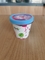 150 ml plastikowy kubek z jogurtem IIML z foliową pokrywą i plastikową pokrywą